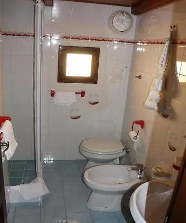 Florenza アパートホテル スペルロンガ