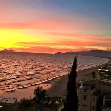 Florenza アパートホテル 3*