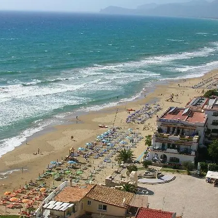 Florenza アパートホテル