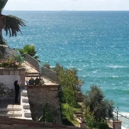 Apartahotel Florenza 3*