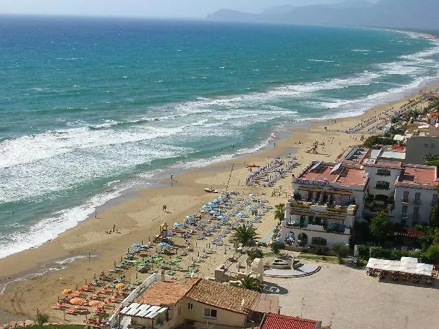 Florenza Apartahotel